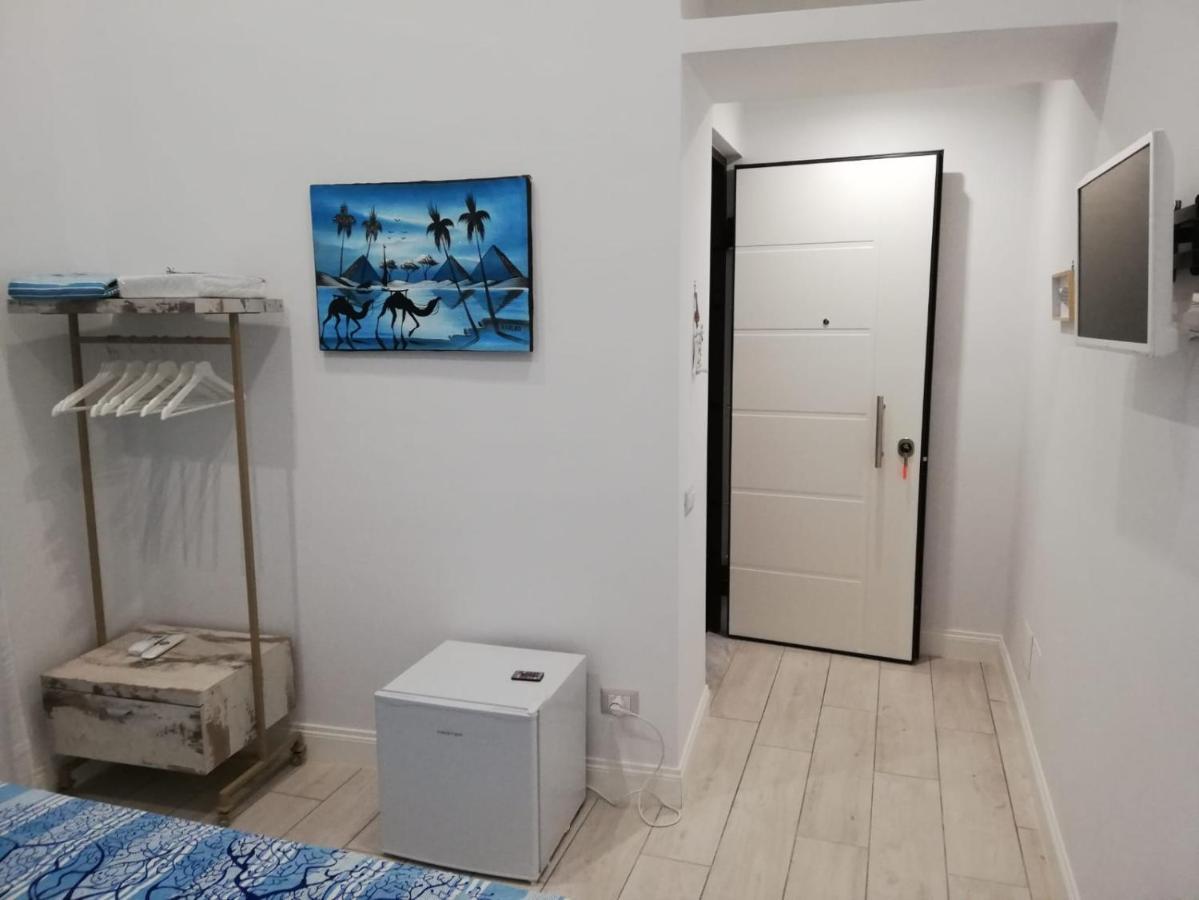 Casa Terry Bed & Breakfast Наполи Екстериор снимка